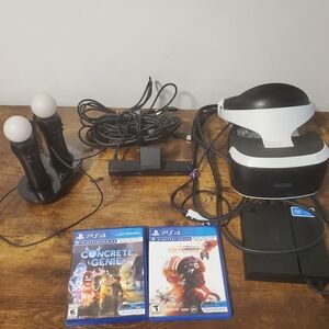 PlayStation VR Headset Bundle with Move Controllers and PS4 Games (White/Black)